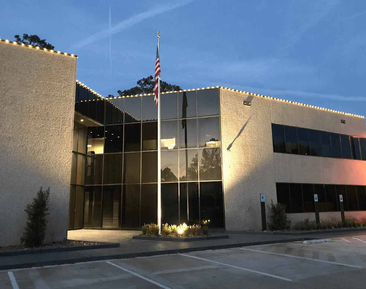 permanent outdoor lighting installation on home in windham ohio